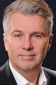 Erik Kirschbaum