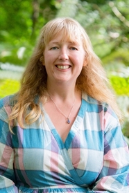 Jennifer Saint