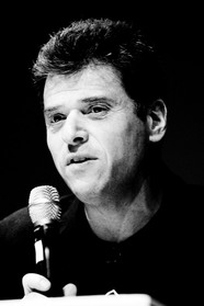 Andrew Keen