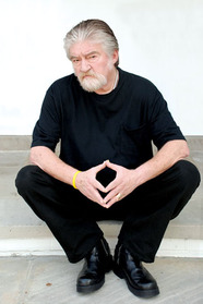 Joe Eszterhas