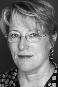 Lynn Dumenil