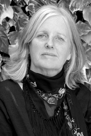 Fiona Farrell