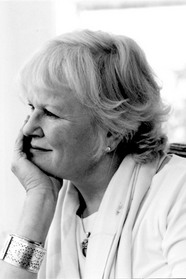 Sarah Challis