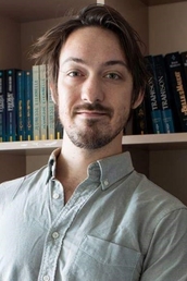 author Ulysse Malassagne profile image - Click to open Creators panel