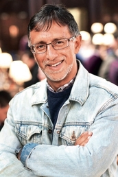 author Sudhir Hazareesingh profile image - Click to open Featured Author panel