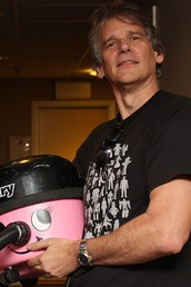 author Peter Watts profile image - Click to open Featured Author panel