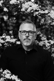 author Jeff VanderMeer profile image - Click to open Featured Author panel