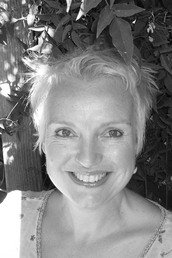 author Catriona McPherson profile image - Click to open Featured Author panel