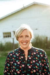 author Ellie Alexander profile image - Click to open Featured Author panel